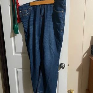 Melissa McCarthy jeans